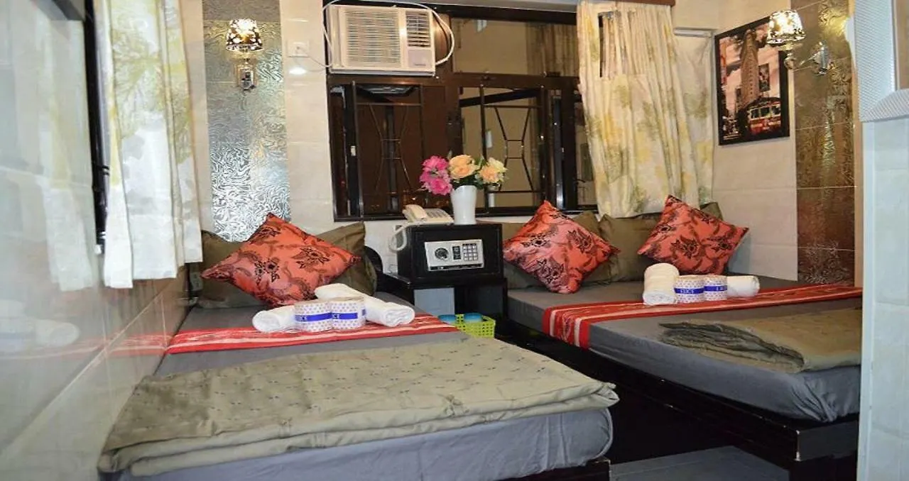 Rich Hostel Hong Kong Guest house
