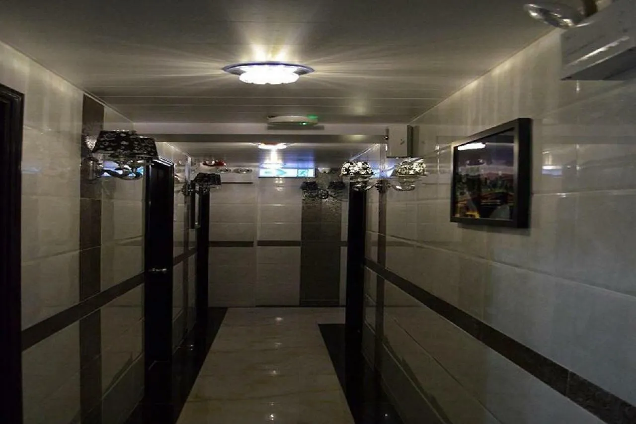 Rich Hostel Hong Kong Guest house